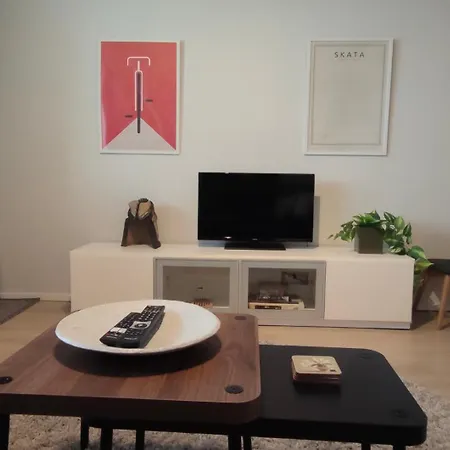 公寓 Midtown Jeppis 皮埃塔尔萨里